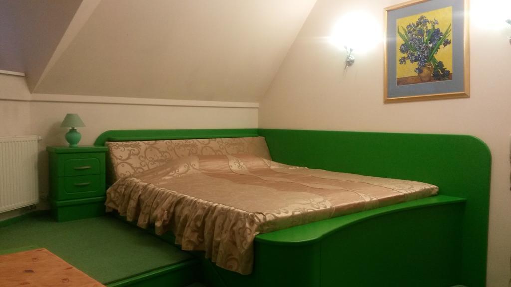 Marlen Hotel Rivne Kamer foto